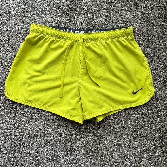 Women’s Yellowish Nike DriFit Shorts with Built in Spandex size Medium - Picture 1 of 6